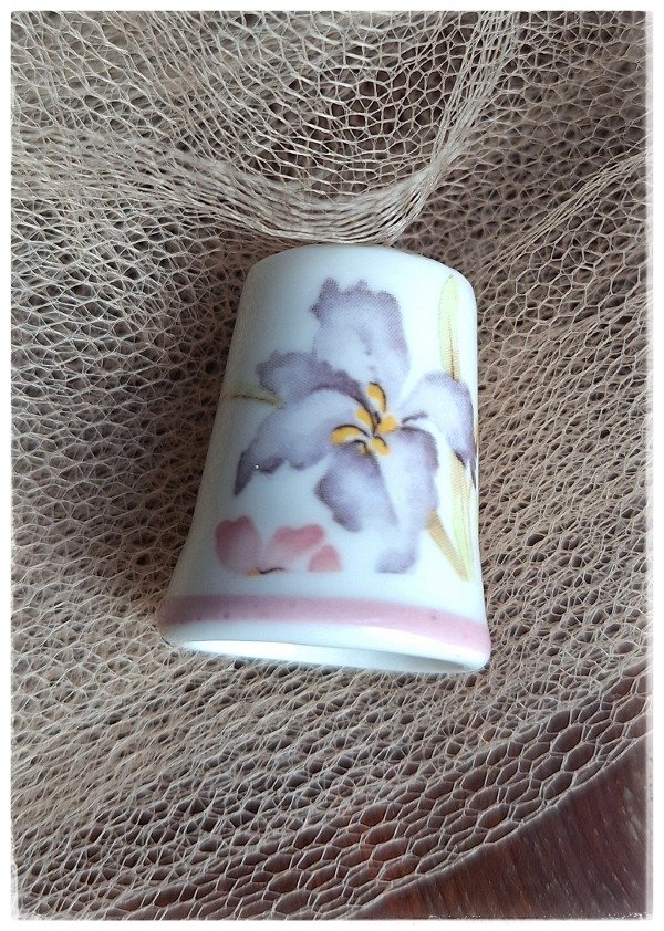 Producto - Dedal de Cerámica diseño flor