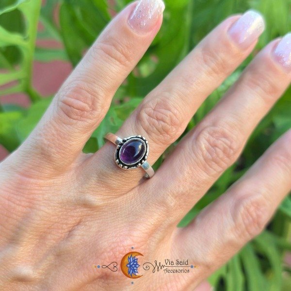 Producto - Anillo Hindú "Vanha" - Amatista (Piedra 7 x 9 mm) / Talle: 19 mm
