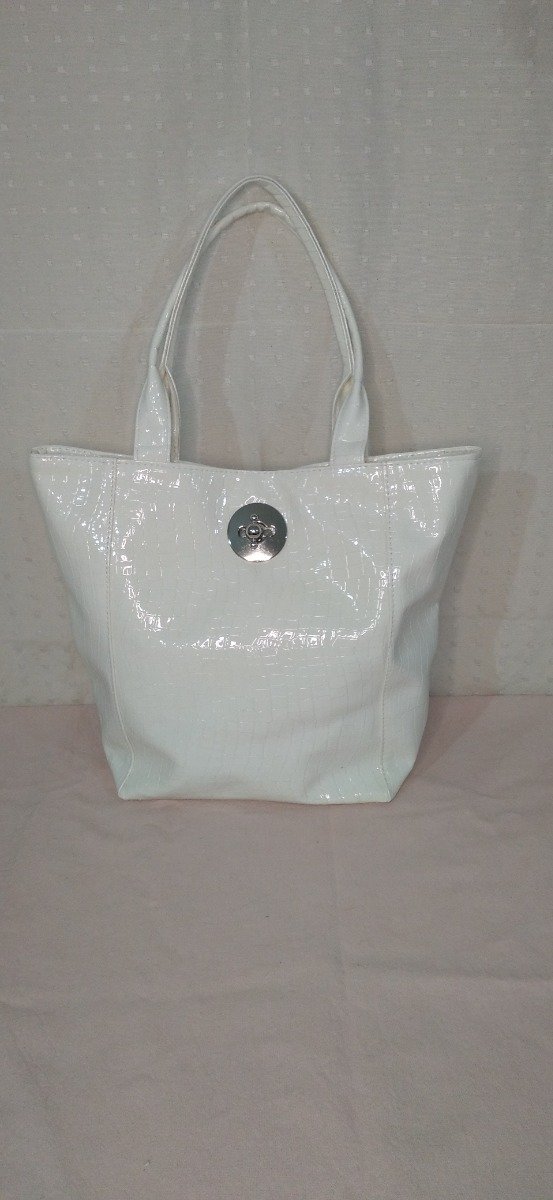 Producto - CARTERA BLANCA EN CHAROL
