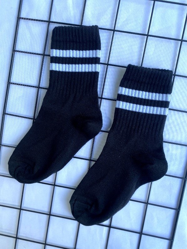 Producto - Medias 3/4 infantiles, old school negras