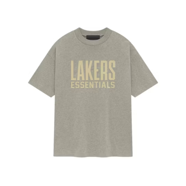 Producto - Fear of God Essentials Lakers Tee (SS25)
