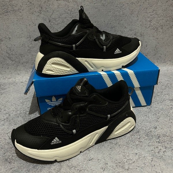 Producto - Adidas Lxcon