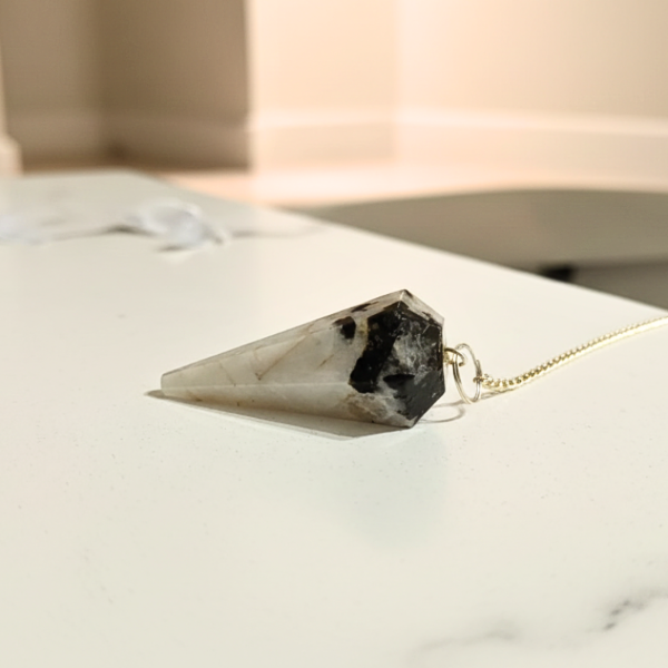Producto - Péndulo de piedra Luna y Turmalina