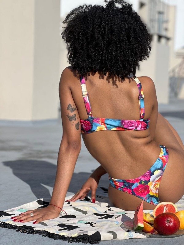 Producto - Vedetina less Suri flores varias