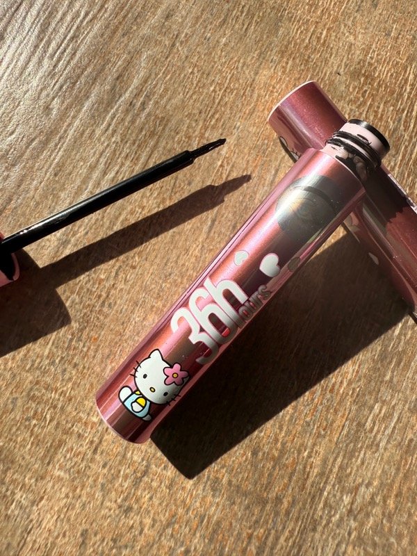 Producto - Delineador líquido Kitty 36H