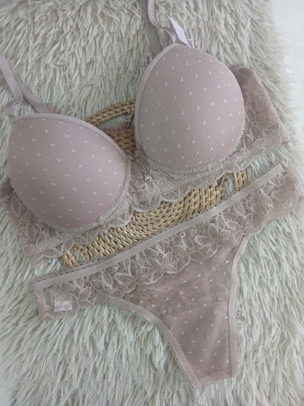 Producto - Conjunto armado microtul nougat T.95