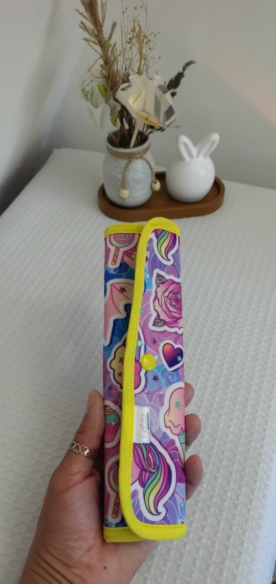 Producto - PORTA CUBIERTOS UNICORNIO CON AMARILLO - 4