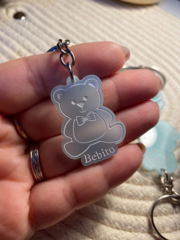 Producto - Llavero personalizado 3,5cm. GRABADO Y PINTADO