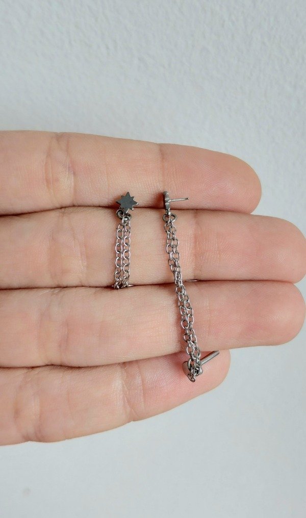 Producto - Piercing de Acero Labret Destello con Cadenita (unidad)