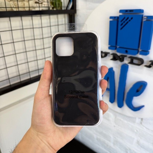 Producto - Silicone Case Negra - iPhone 12/12 Pro