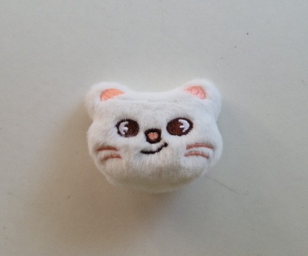 Producto - Stray Kids "SKZOO: Jiniret" Broche