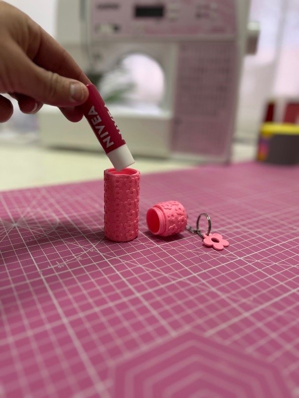 Producto - Porta bálsamo labial Florecitas