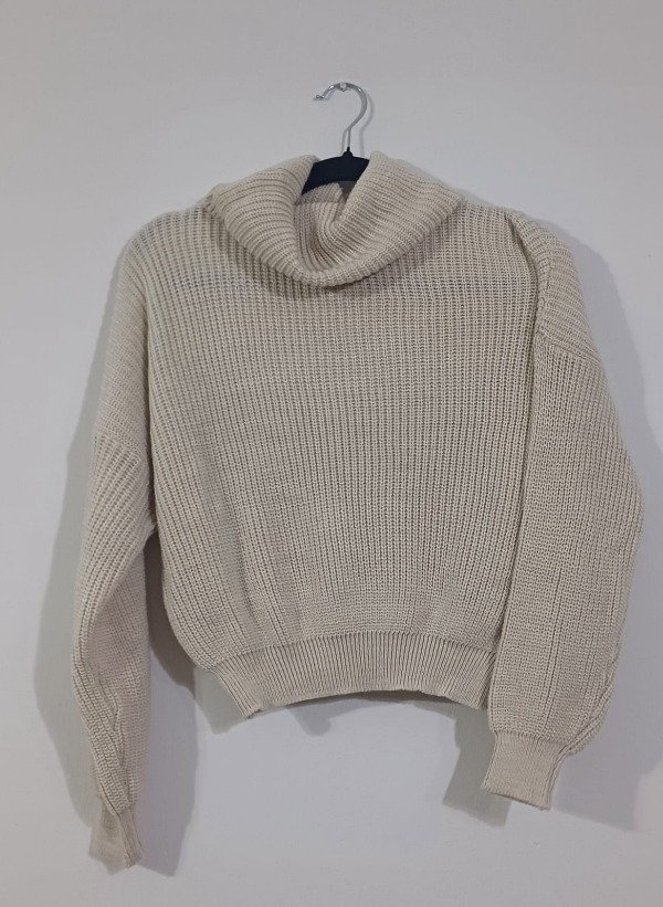 Producto - Sweater corto cuello polera - 4