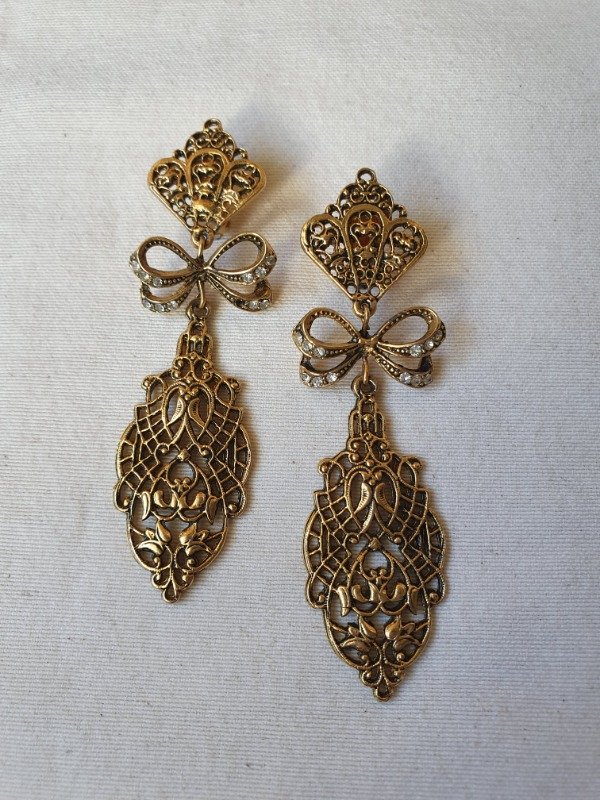 Producto - Aros Clips 80s Neo Victorian Dreams