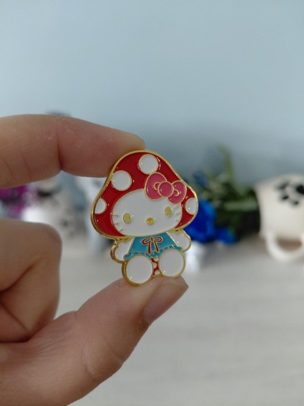 Producto - Pin metalizado - Kitty #1631