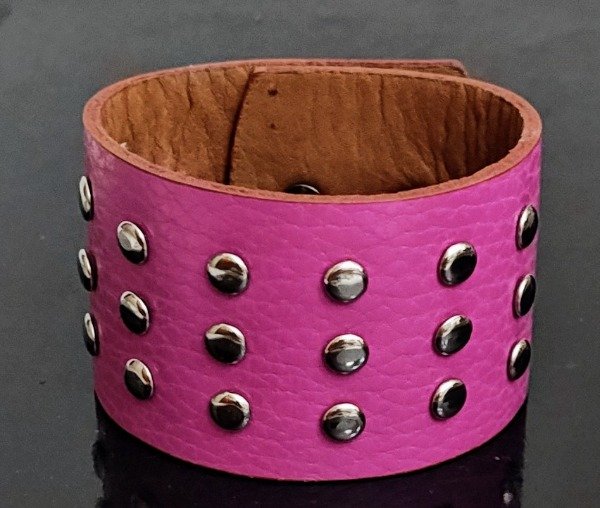 Producto - Pulsera Cuero Rosa Tachas
