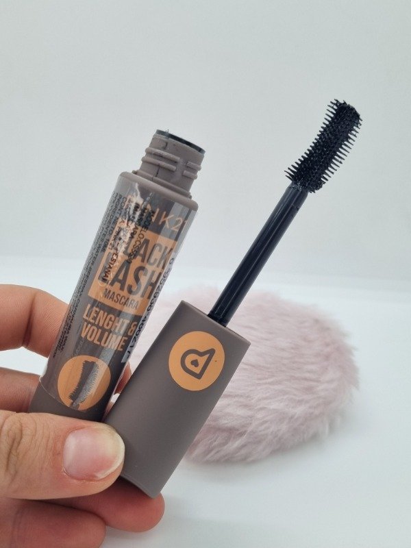 Producto - Mascara de pestañas pink 21 black lash