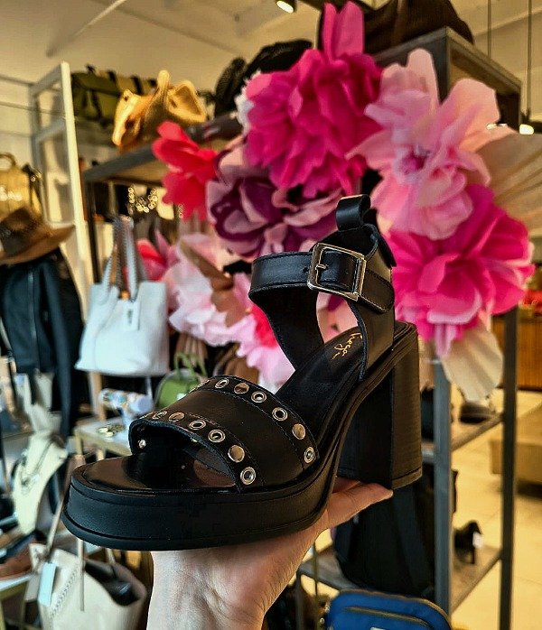 Producto - SANDALIA ARACELI NEGRA