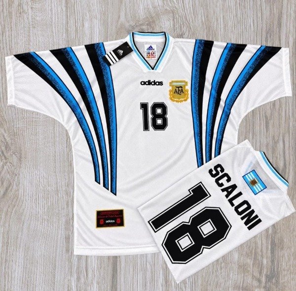 Producto - Camiseta Reedición AFA 1996/97 Scaloni