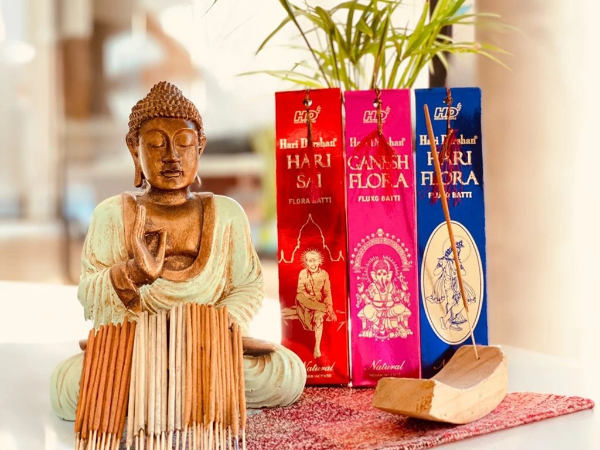 Producto - SAHUMERIO LINEA FLORA BATTI HARI DARSHAN