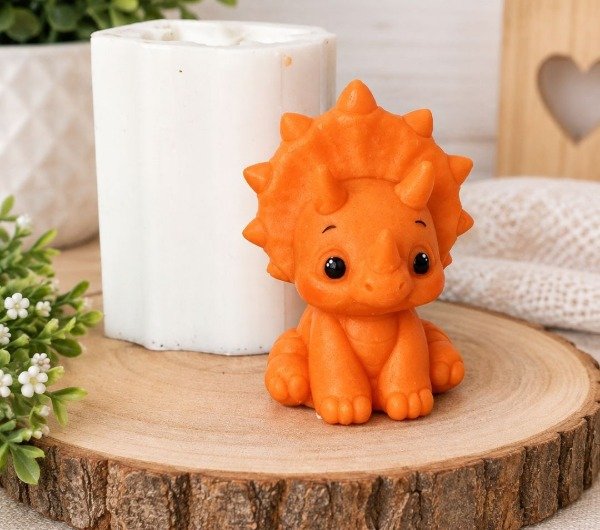 Producto - Molde silicona dino bebé triceratops - 0