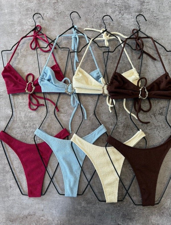 Bikini texturada talle 85 blanca