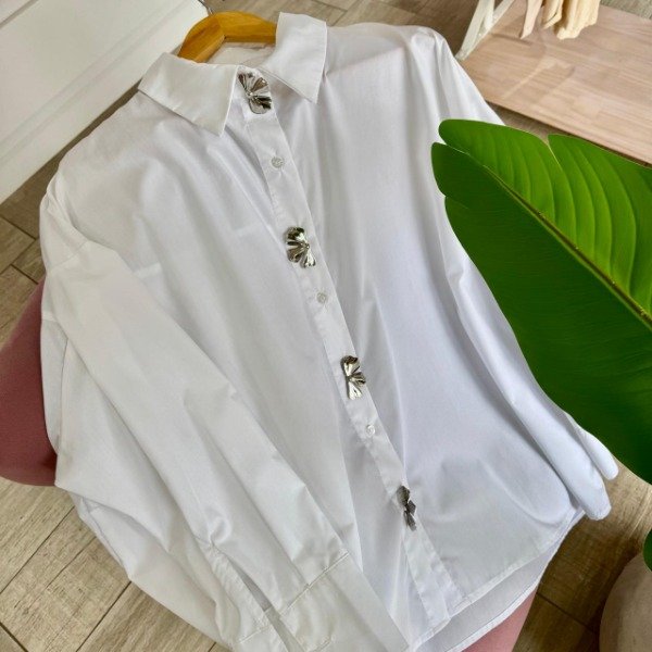 Producto - Camisa de poplin con prendedores plateado flor 7722 - 0