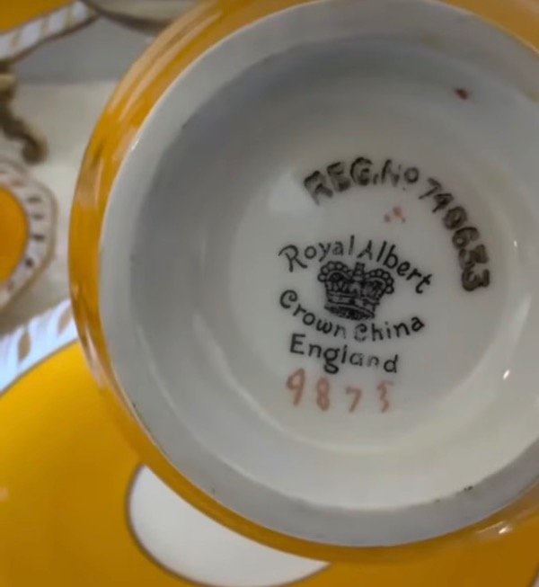 Producto - Trío de té Royal Albert Crown 1920 - 1