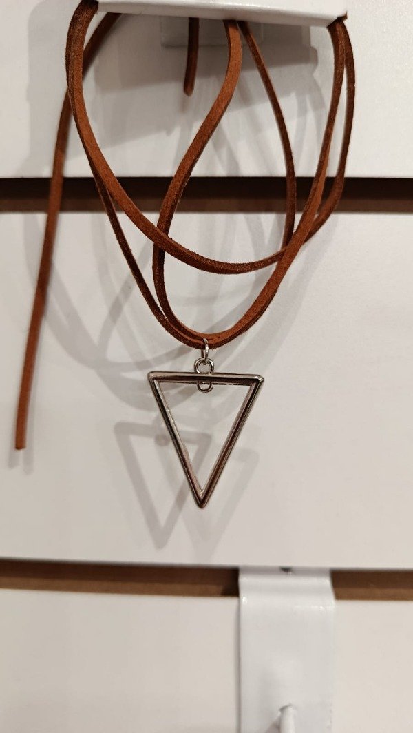 Producto - Choker triangulo