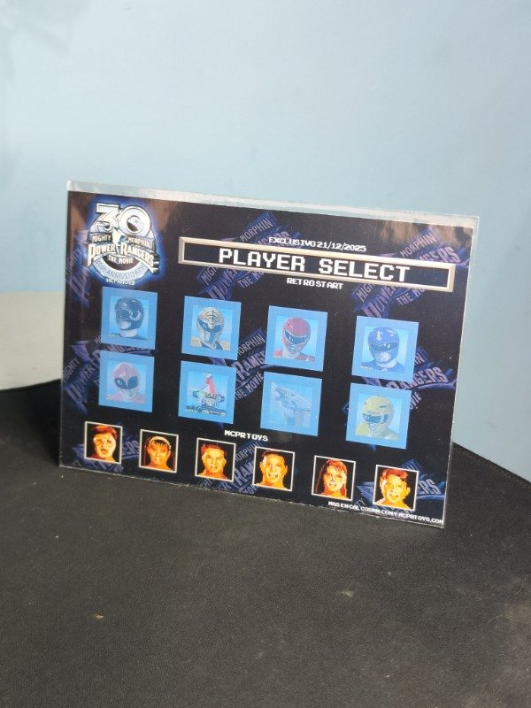 Producto - Poster A5 Mighty Morphin Power Rangers Movie Game 1995 Y Stickers Exclusivo MCPR - 1