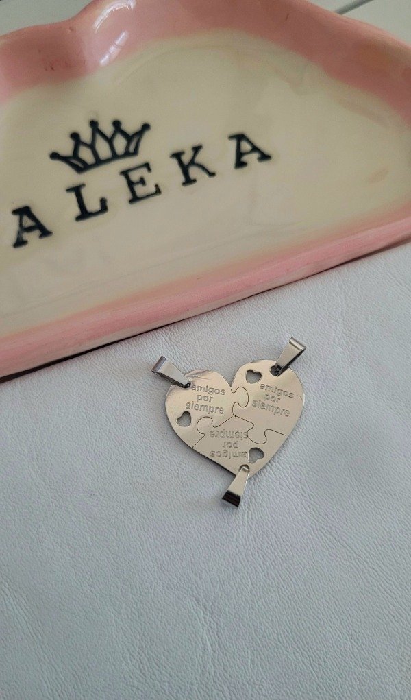 Producto - Dije corazón para compartir con frase amigos por siempre - 1
