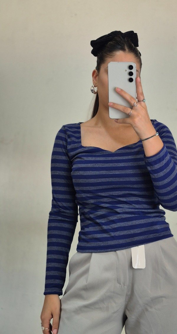 Producto - Camiseta brisa azul