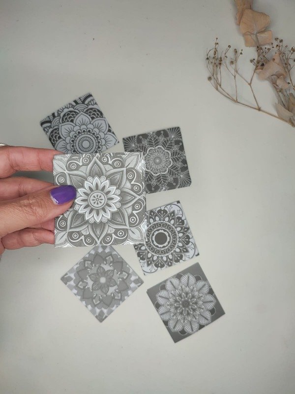 Producto - Mini Mandalas blanco y negro 90 papeles 6,5 x 6,5