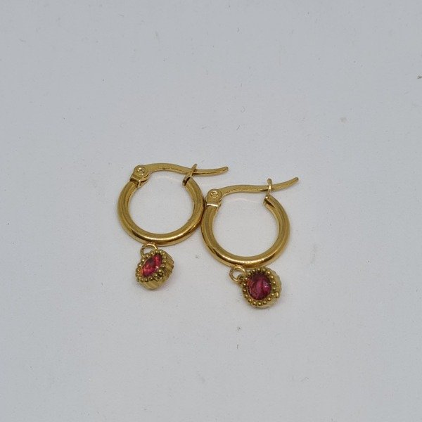 Producto - Argollas doradas cubic rosa