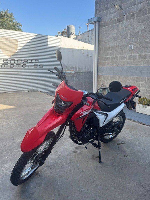 Producto - Honda XR 190 2025