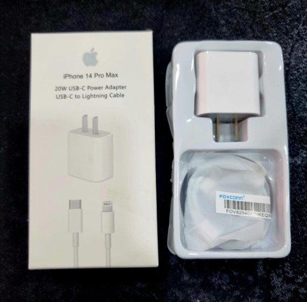 Producto - Cargador Iphone 20w Completo