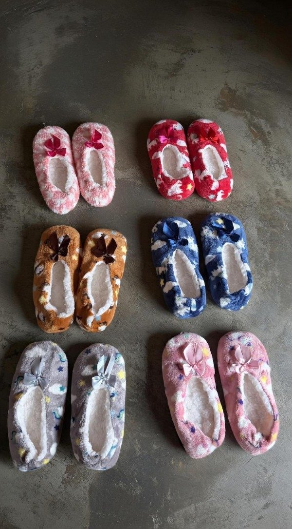 Producto - Pantuflas con suela antideslizante y corderito