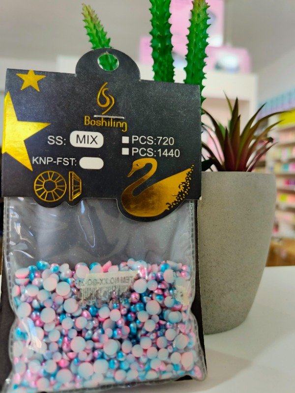 Producto - Strass de resina Boshiling