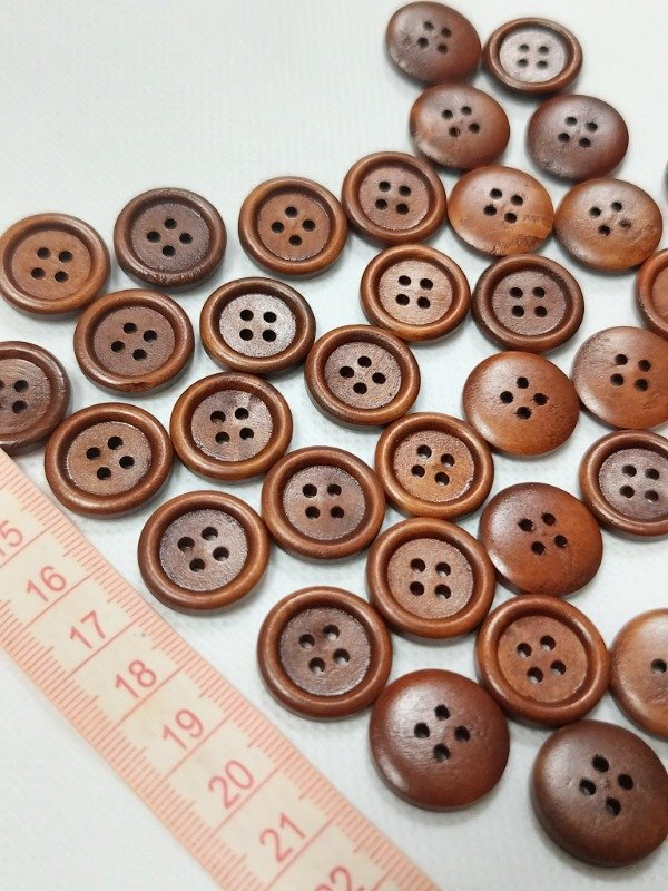 Producto - Botones madera marrón 22 mm