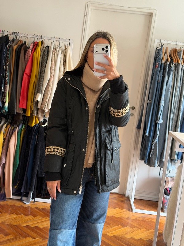 Parka negra Rapsodia — imagen 2