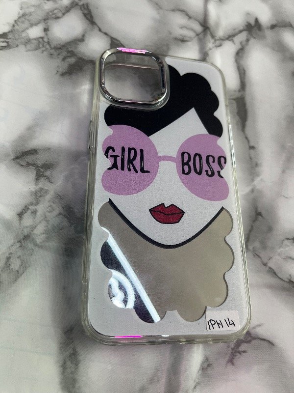 Producto - Case girl boss iphone 14
