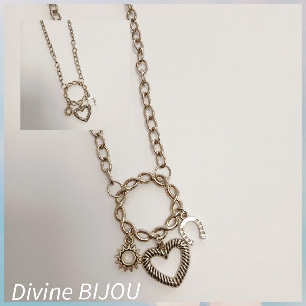 Producto - Collar largo con mix de dijes