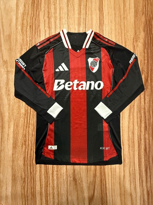 Producto - River alternativa manga larga versión jugador 25/26