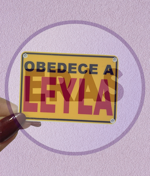 Producto - STICKER UV - MARTÍN CIRIO - OBEDECE  A LEYLA