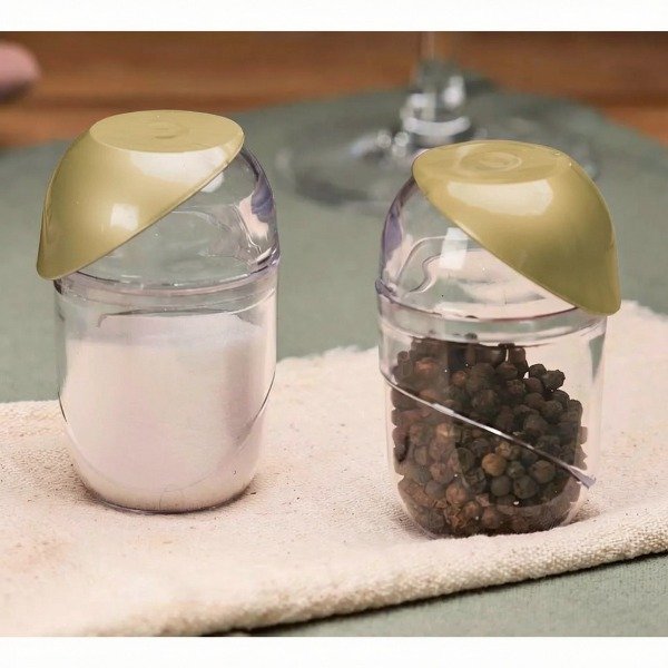 Producto - LINEA QUALITY -  SET DE SALERO Y PIMENTERO PLASTICO - 0