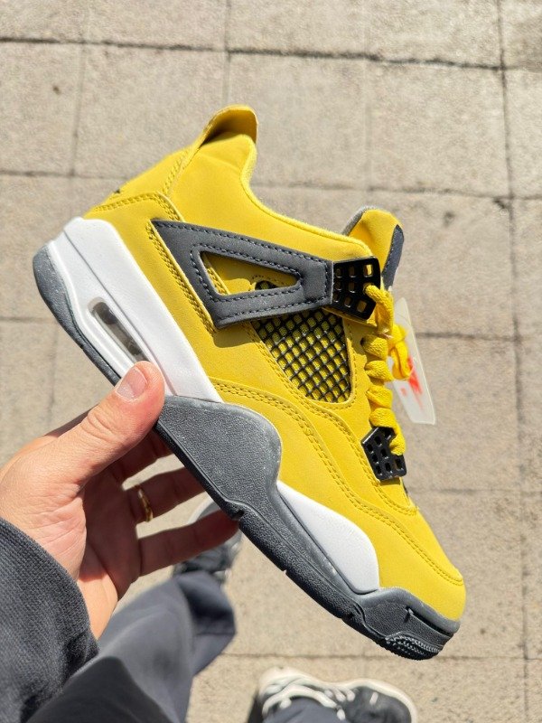 Producto - JORDAN RETRO 4 YELLOW