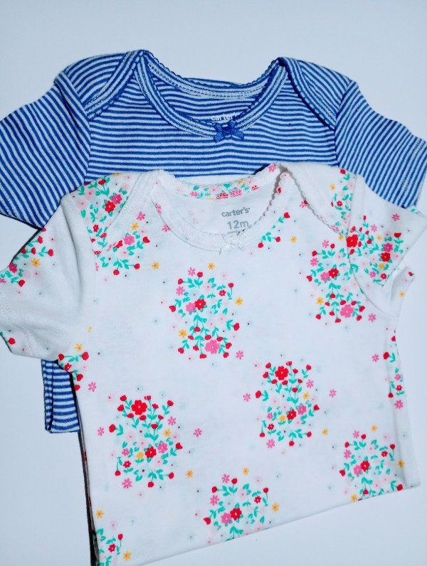 Producto - Set x2 Bodies MC Beba Floreado y Rayado