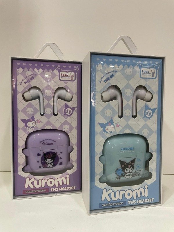 Producto - AURICULARES INALAMBRICOS KUROMI CON LLAVERO