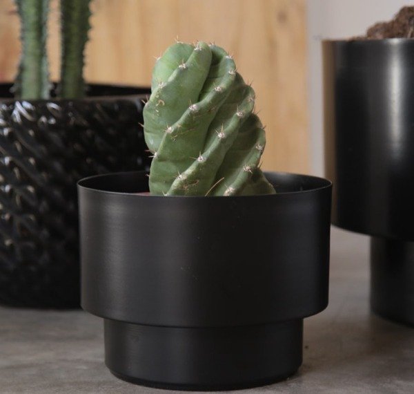 Producto - MACETA ALUMINIO GRANDE + PLATO