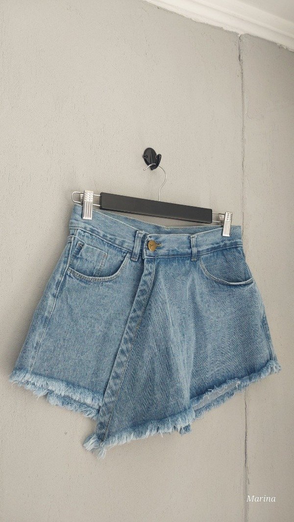 Producto - Short pollera celeste nevado